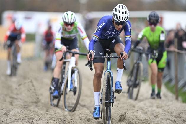 2024 Superprestige Cyclocross Merksplas MERKSPLAS, BELGIUM - NOVEMBER 16 : in action during the 4th leg of the women elite 2024 - 2025 Telenet Superprestige cyclocross race : the Aardbeiencross of Merksplas on November 16, 2024 in Merksplas, Belgium, 16 11 2024 Merksplas Belgium  Copyright: xNicoxVereeckenx