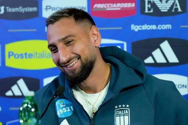 Italy s goalkeeper Gianluigi Donnarumma during the press conference, PK, Pressekonferenz before the soccer match between Italy and France, Appiano Gentile ( CO ) North Italy - Saturday , November 16 , 2024. - Soccer .  Copyright: xSpada LaPressex