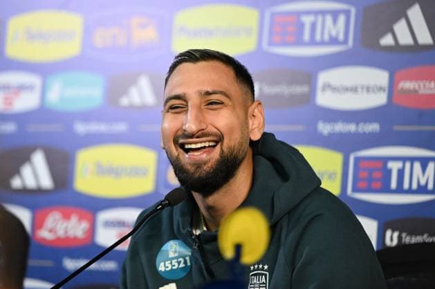 Gianluigi Donnarumma of Italy speaks to the media during an Italy press conference, PK, Pressekonferenz at BPER Training Centre at Appiano Gentile on November 16, 2024 in Como, Italy  Copyright: xTizianoxBallabio IPAxSportx xipax xx IPA_51611133 IPA_Agency_IPA51611133