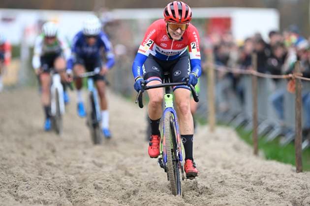 2024 Superprestige Cyclocross Merksplas MERKSPLAS, BELGIUM - NOVEMBER 16 : Brand Lucinda (NED) of Baloise Trek Lions in action during the 4th leg of the women elite 2024 - 2025 Telenet Superprestige cyclocross race : the Aardbeiencross of Merksplas on November 16, 2024 in Merksplas, Belgium, 16 11 2024 Merksplas Belgium  Copyright: xNicoxVereeckenx
