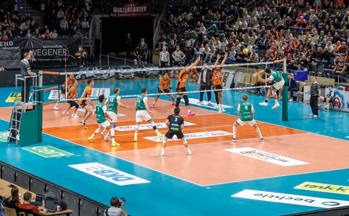 16.11.2024, Berlin, Volleyball: 1.Bundesliga, Maenner, 8. Spieltag, BR Volleys - TSV Haching Muenchen, Max-Schmeling-Halle. Blick in die Halle. BR Volleys - TSV Haching Muenchen