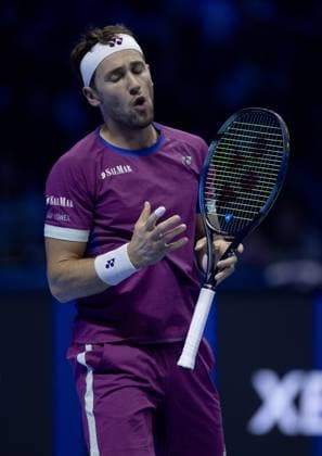 Casper Ruud of Norway reacts in frustration Nitto ATP, Tennis Herren Finals, Day 7, Tennis, Inalpi Arena, Turin, Italy 16 Nov 2024  Copyright: xEllaxLing Shutterstockx 14893646bl