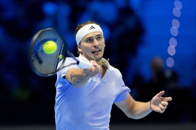 (241117) -- TURIN, Nov. 17, 2024 -- Alexander Zverev hits a return during the men s singles semifinal between Alexander Zverev of Germany and Taylor Fritz of the United States at the Nitto ATP, Tennis Herren Finals in Turin, Italy, Nov. 16, 2024. (SP)ITALY-TURIN-TENNIS-NITTO ATP FINALS-SEMIFINAL-ZVEREV VS FRITZ (Xinhua) 