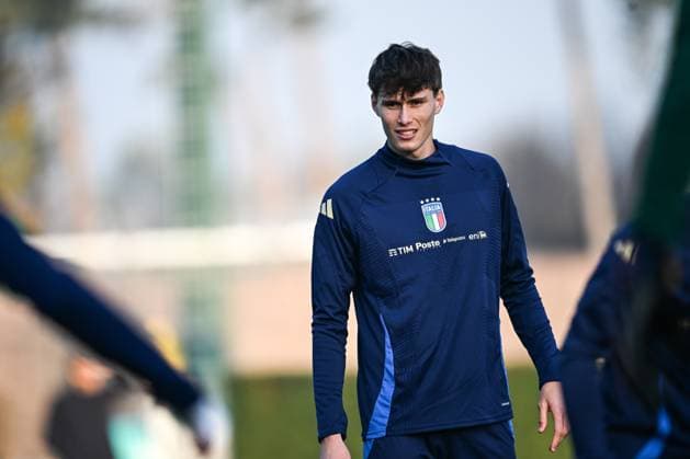 Italy Training Session & press conference, PK, Pressekonferenz Pietro Comuzzo of Italy participates in an Italy training session at BPER Training Centre in Appiano Gentile on November 16, 2024, in Como, Italy Appiano Gentile, Como Italy  Copyright: xTizianoxBallabiox originalFilename:ballabio-italytra241116_npCY7.jpg