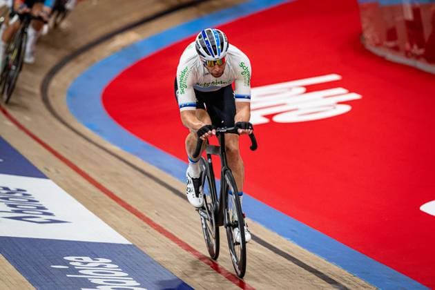 KLUGE Roger: Lotto Zesdaagse Vlaanderen - Gent 2024 KLUGE Roger ( GER ) Schneider Electric Germany - Querformat - quer - horizontal - Landscape - Event Veranstaltung: Lotto Zesdaagse Vlaanderen Gent 2024 - Category Kategorie: Cycling - Track cycling, Rad, Radsport, Bahnrad, Bahn Sixdays - Elite Men - Location Ort: Europe Belgium - Gent - Citadelpark - tÂ Kuipke - Discipline: Madison - Distance: ... m - Date Datum: 16.11.2024 Saturday Day 6 -