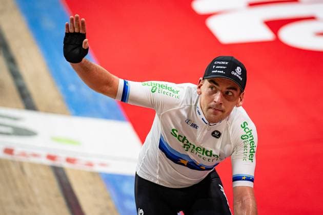 REINHARDT Theo: Lotto Zesdaagse Vlaanderen - Gent 2024 REINHARDT Theo ( GER ) Schneider Electric Germany - Querformat - quer - horizontal - Landscape - Event Veranstaltung: Lotto Zesdaagse Vlaanderen Gent 2024 - Category Kategorie: Cycling - Track cycling, Rad, Radsport, Bahnrad, Bahn Sixdays - Elite Men - Location Ort: Europe Belgium - Gent - Citadelpark - tÂ Kuipke - Discipline: Madison - Distance: ... m - Date Datum: 16.11.2024 Saturday Day 6 -
