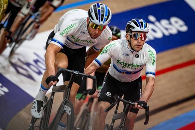 KLUGE Roger, REINHARDT Theo: Lotto Zesdaagse Vlaanderen - Gent 2024 KLUGE Roger - REINHARDT Theo ( GER ) Schneider Electric Germany - Querformat - quer - horizontal - Landscape - Event Veranstaltung: Lotto Zesdaagse Vlaanderen Gent 2024 - Category Kategorie: Cycling - Track cycling, Rad, Radsport, Bahnrad, Bahn Sixdays - Elite Men - Location Ort: Europe Belgium - Gent - Citadelpark - tÂ Kuipke - Discipline: Madison - Distance: ... m - Date Datum: 16.11.2024 Saturday Day 6 -