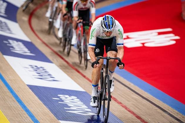 KLUGE Roger: Lotto Zesdaagse Vlaanderen - Gent 2024 KLUGE Roger ( GER ) Schneider Electric Germany - Querformat - quer - horizontal - Landscape - Event Veranstaltung: Lotto Zesdaagse Vlaanderen Gent 2024 - Category Kategorie: Cycling - Track cycling, Rad, Radsport, Bahnrad, Bahn Sixdays - Elite Men - Location Ort: Europe Belgium - Gent - Citadelpark - tÂ Kuipke - Discipline: Madison - Distance: ... m - Date Datum: 16.11.2024 Saturday Day 6 -