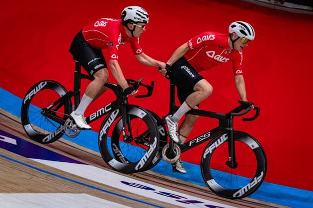 KESSLER Bruno, BOOS Benjamin: Lotto Zesdaagse Vlaanderen - Gent 2024 KESSLER Bruno - BOOS Benjamin ( GER ) Team 10 Germany - Querformat - quer - horizontal - Landscape - Event Veranstaltung: Lotto Zesdaagse Vlaanderen Gent 2024 - Category Kategorie: Cycling - Track cycling, Rad, Radsport, Bahnrad, Bahn Sixdays - Elite Men U23 - Beloften - Location Ort: Europe Belgium - Gent - Citadelpark - tÂ Kuipke - Discipline: Madison - Distance: ... m - Date Datum: 16.11.2024 Saturday Day 7 -