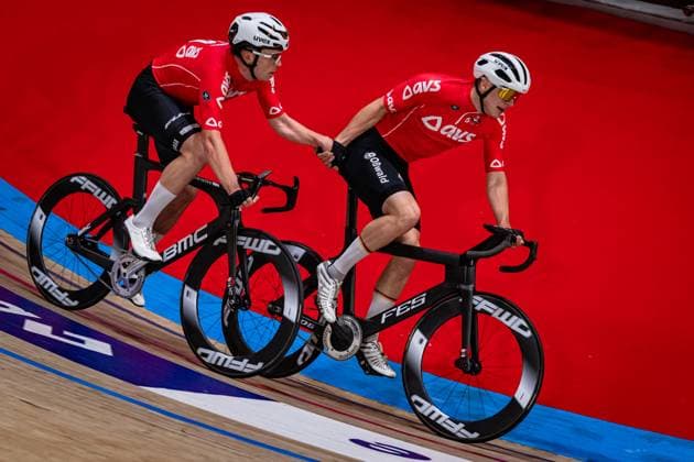 KESSLER Bruno, BOOS Benjamin: Lotto Zesdaagse Vlaanderen - Gent 2024 KESSLER Bruno - BOOS Benjamin ( GER ) Team 10 Germany - Querformat - quer - horizontal - Landscape - Event Veranstaltung: Lotto Zesdaagse Vlaanderen Gent 2024 - Category Kategorie: Cycling - Track cycling, Rad, Radsport, Bahnrad, Bahn Sixdays - Elite Men U23 - Beloften - Location Ort: Europe Belgium - Gent - Citadelpark - tÂ Kuipke - Discipline: Madison - Distance: ... m - Date Datum: 16.11.2024 Saturday Day 7 -
