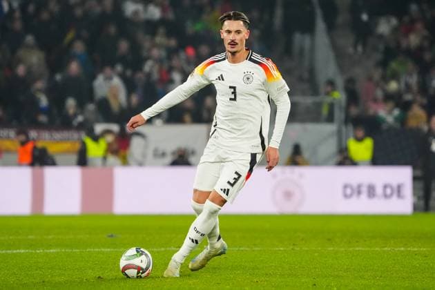 Robin Koch (Deutschland Germany, 03) - Freiburg 16.11.2024: Deutschland vs. Bosnien-Herzegowina Nations League, 5. Spieltag *** Robin Koch Germany Germany, 03 Freiburg 16 11 2024 Germany vs Bosnia and Herzegovina Nations League, Matchday 5