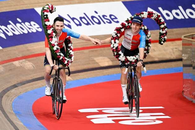 Sport Bilder des Tages Lotto Six Days Flanders Ghent 2024 - day 6 GENT, BELGIUM - NOVEMBER 17 : Thomas Benjamin FRA of Belgaclima - DS Plastics and Van den Bossche Fabio BEL of Belgaclima - DS Plastics winning the 6th and final day of the 83th edition of the Six Days of Flanders-Ghent. The Six Days of Ghent ( Zesdaagse van Gent in Dutch) is a cycling event on the Kuipke cycling track in the Citadel Park in Ghent. On November 12, 2024 in Gent, Belgium, 12 11 2024 Gent Belgium  Copyright: xNicoxVereeckenx