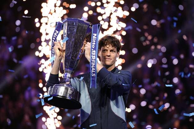 Sport Bilder des Tages Italy s Jannik Sinner celebrates with the trophy after winning after the singles final tennis match of the ATP, Tennis Herren World Tour Finals against United States Taylor Fritz at the Inalpi Arena in Turin, Italy - - Sunday, November 17, 2024.  Copyright: xMarcoxAlpozzi LaPressex