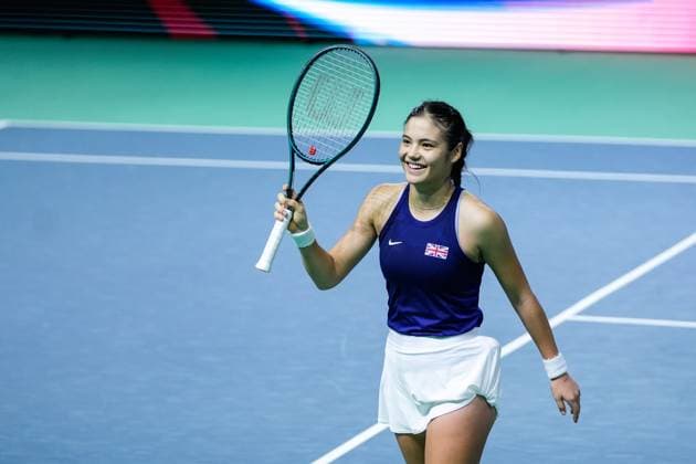 November 17, 2024, Malaga, Malaga, SPAIN: Emma Raducanu of Great Britain celebrate the victory against Rebecca Marino of Canada during tennis match between Canada and Great Britain during The Billie Jean King Cup at Martin Carpena Pavilion stadium on November 17, 2024, in Malaga, Spain Malaga SPAIN - ZUMAa181 20241117_zaa_a181_364 Copyright: xJoaquinxCorcherox