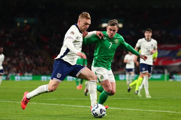 17th November 2024; Wembley Stadium, London, England; Nations League, League B, Group 2 International Football, England versus Republic of Ireland; Jarrod Bowen of England competes for the ball with Sammie Szmodics of Republic of Ireland  ActionPlus12716820 ShaunxBrooks