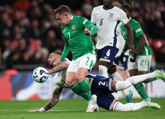 Sammie Szmodics of Republic of Ireland with Kyle Walker of England England v Rep. of Ireland - UEFA Nations League - League B - Group 2. Football. Wembey Stadium, London. UK. 17 NOV 2024 Editorial use only  Copyright: xJASONPIX Shutterstockx 14915934eh