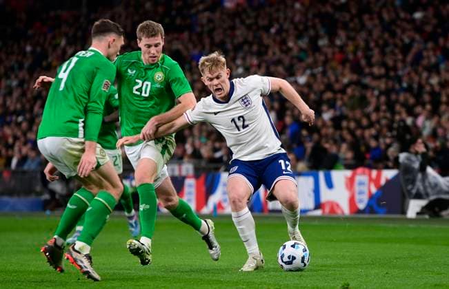 England v Republic of Ireland, London, UK - 17 Nov 2024 Lewis Hall of England challenges for the ball with Mark McGuinness of Republic of Ireland during the UEFA Nations League match between England and Republic of Ireland on 17th November 2024 at Wembley Stadium, London London Wembley Stadium London GBR Copyright: xFrankiexOKeeffe PPAUKx PPA-149332