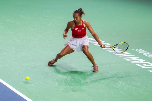 November 17, 2024, Malaga, Malaga, Spain: LEYLAH FERNANDEZ of Canada in action during match against KATIE BOULTER of Great Britain during tennis match between Canada and Great Britain during the Billie Jean King Cup 2024. Malaga Spain - ZUMAg271 20241117_znp_g271_030 Copyright: xNataliaxGarciax