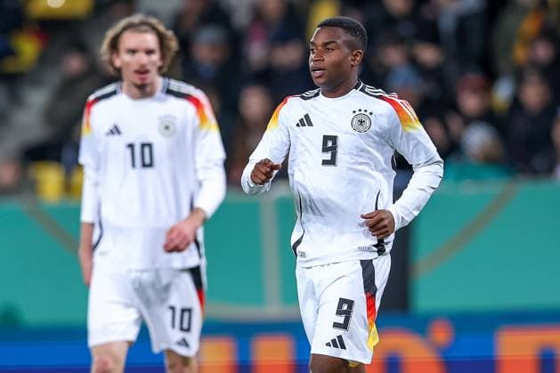 15.11.2024, Fußball, U21, U 21 Länderspiel Deutschland - Dänemark, Tivoli Stadion Aachen, Saison 2024 2025: Youssoufa Moukoko (U21 GER 9) Nordrhein-Westfalen Deutschland