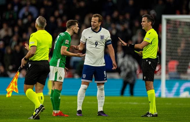 (241118) -- LONDON, Nov. 18, 2024 -- Jayson Molumby (2nd L) of the Republic of Ireland argues with Harry Kane (2nd R) of England during the UEFA Nations League League B football match between England and the Republic of Ireland in London, England, on Nov. 17, 2024. (SP)BRITAIN-LONDON-FOOTBALL-NATIONS LEAGUE-ENGLAND VS REPUBLIC OF IRELAND LixYing 