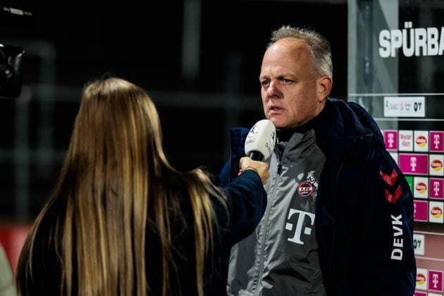 Google Pixel Frauen-Bundesliga, 1. FC Köln - SV Werder Bremen; 18.11.2024 Daniel Weber (Trainer 1. FC Köln) im Interview Google Pixel Frauen-Bundesliga, 1. FC Köln - SV Werder Bremen, Köln, Franz-Kremer-Stadion am 18.11.2024 Copyright: xBEAUTIFULxSPORTS Wunderlx