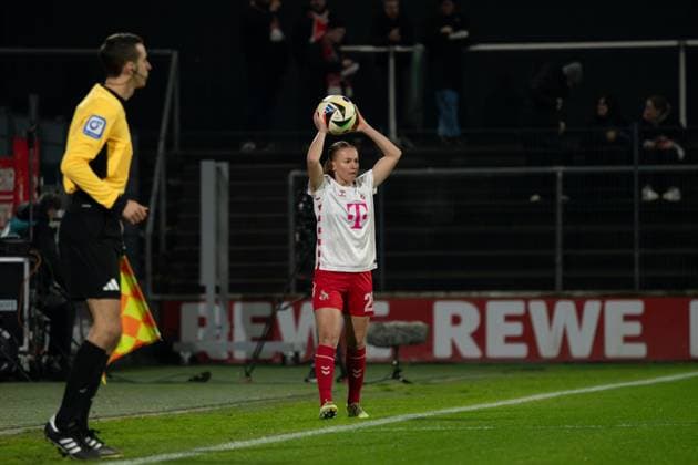 Köln, Germany, November 18th 2024: Laura Donhauser (25 Köln) in action during the Google Pixel Frauen-Bundesliga between 1. FC Köln and SV Werder Bremen at Franz-Kremer-Stadion in Köln, Germany. (Qianru Zhang SPP) Copyright: xQianruxZhang SPPx spp-en-QiZh-DSC_5727--