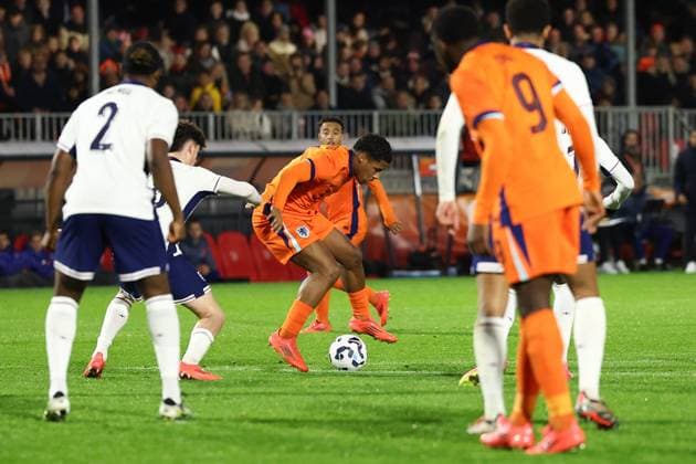 ALMERE , 18-11-2024 , Yanmar stadium , season 2024 2025 , UEFA European U21, U 21 Football 2025 Friendly match. Netherlands U21 player Ryan Flamingo during the match Netherlands U21 - England U21 Netherlands U21 - England U21  x26777043x Copyright:
