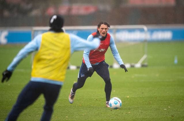 Fussball, Herren, Saison 2024 25, 2. Bundesliga, Hertha BSC, Training, Fabian Reese (Hertha BSC), 19.11. 2024,