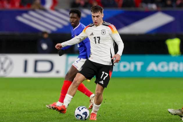 France, Valenciennes, 19.11.2024, Stade du Hainaut, France U21, U 21 v Germany U21 - International Friendly, Länderspiel, Nationalmannschaft Brajan Gruda (Germany) controls the ball Valenciennes Stade du Hainaut France
