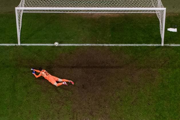 Sport Themen der Woche KW47 Sport Bilder des Tages 241119 goalkeeper Elvin Jafarguliyev of Azerbaijan looks dejected during the Nations League football match between Sweden and Azerbaijan on November 19, 2024 in Stockholm. Photo: Jesper Zerman BILDBYRAN kod JZ JZ0588 fotboll football soccer fotball nations league uefa nations league sverige sweden sverige a azerbajdzjan azerbaijan bbeng depp *** 241119 goalkeeper Elvin Jafarguliyev of Azerbaijan looks dejected during the Nations League football match between Sweden and Azerbaijan on November 19, 2024 in Stockholm Photo Jesper Zerman BILDBYRAN kod JZ JZ0588 fotboll football soccer fotball nations league uefa nations league sverige sweden sverige a azerbajdzjan azerbaijan bbeng depp  Copyright: JESPERxZERMAN BB241119JZ119