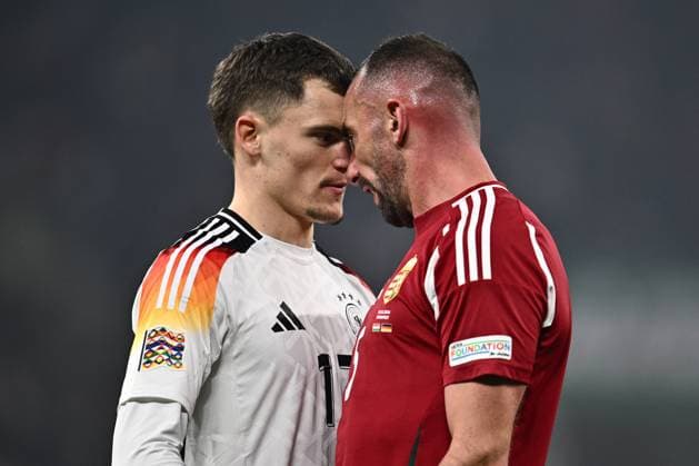 Sport Themen der Woche KW47 Sport Bilder des Tages BUDAPEST, HUNGARY - NOVEMBER 19: Florian Wirtz of Germany argue, head bump with Attila Fiola of Hungary during the UEFA Nations League 2024 25 League A Group A3 match between Hungary and Germany at Puskas Arena on November 19, 2024 in Budapest, Hungary. Photo by Sebastian Frej Hungary v Germany - UEFA Nations League 2024 25 League A Group A3 Copyright: xSebastianxFrejx