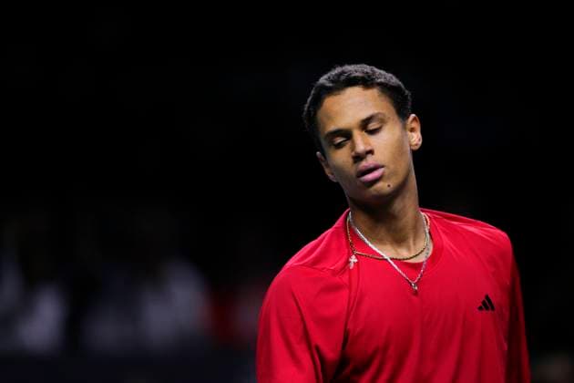 Davis Cup Final - Germany v Canada Quarter-Final MALAGA, SPAIN - NOVEMBER 20: Gabriel Diallo of Team Canada dejected after lossing his singles match against Daniel Altmaier of Team Germany during the Quarter-Final tie between Germany and Canada during the Davis Cup Final at Palacio de Deportes Jose Maria Martin Carpena on November 19, 2024 in Malaga, Spain. Malaga Spain  Copyright: xJosexBretonx originalFilename:bretonhernandez-daviscup241120_npexH.jpg