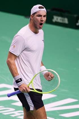 ESP: Davis Cup Finals - Germany v Canada MALAGA, SPAIN - NOVEMBER 20: Jan-Lennard Struff of Team Germany celebrates after winning match point in his singles match against Denis Shapovalov of Team Canada in the quarterfinal tie between Germany and Canada during the Davis Cup Finals at Palacio de Deportes Jose Maria Martin Carpena on November 20, 2024 in Malaga, Spain. (Photo by Francisco Macia Photo Players Images Magara Press) Malaga Palacio Deportis Jose Maria Martin Carpena Spain Copyright: xFranciscoxMaciax