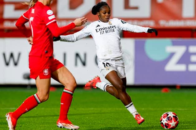 Linda Caicedo of Real Madrid shoots on goal , UEFA Women s Champions League 2024 25 Group Stage MD4, FC Twente v Real Madrid CF, FC Twente Stadium, November 20, 2024, Enschede, Netherlands.
