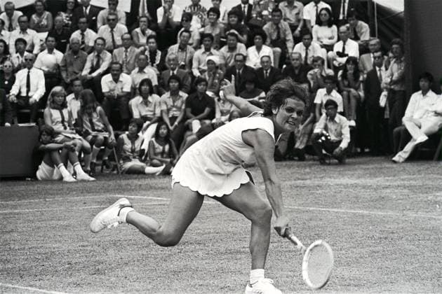 Archivbilder der Woche SPORT KW47 Tennis player Evonne Goolagong giving her best performance during the Hong Kong National Tennis Tournament held at the Hong Kong Cricket Club. EDITORIAL USE ONLY  Copyright: xx MER2016052210011130 M.xChanx scmpphotos385362