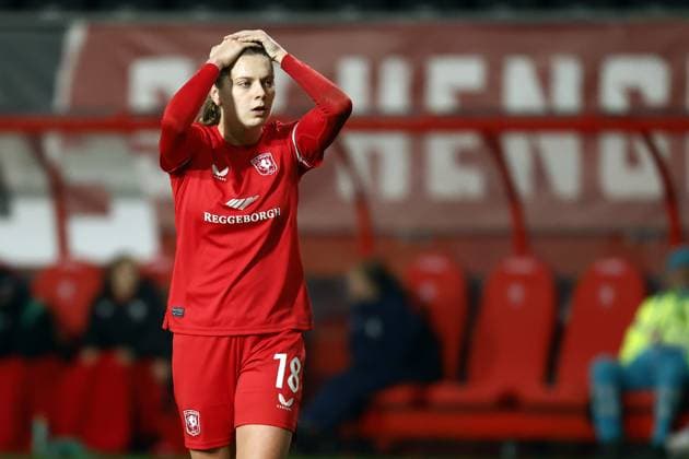 ENSCHEDE - Sophie te Brake of FC Twente balks during the UEFA Champions League women s match between FC Twente and Real Madrid at Stadion De Grolsch Veste on Nov. 20, 2024 in Enschede, Netherlands. ANP VINCENT JANNINK UEFA Women s Champions League 2024 25 Group Stage MD4 2024 25 xVIxANPxSportx xxANPxIVx 513903812 originalFilename: 513903812.jpg