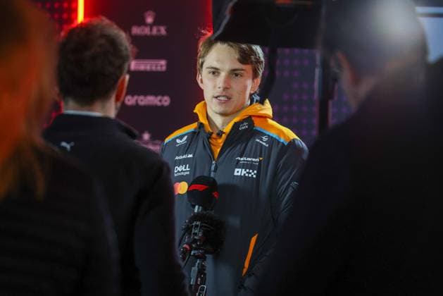 Formel 1 GP Las Vegas USA. Donnerstag, 21.11.2024 Oscar Piastri 81, McLaren Formula 1 Team; Formel 1 GP Las Vegas USA. Donnerstag, 21.11.2024 Copyright: xBEAUTIFULxSPORTS Erlhofx
