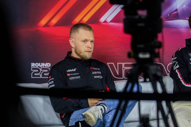 Formel 1 GP Las Vegas USA. Donnerstag, 21.11.2024 Kevin Magnussen 20, MoneyGram Haas F1 Team in der Pressekonferenz; Formel 1 GP Las Vegas USA. Donnerstag, 21.11.2024 Copyright: xBEAUTIFULxSPORTS Erlhofx