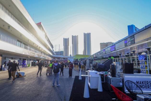 Formel 1 GP Las Vegas USA. Donnerstag, 21.11.2024 Der Paddock in Las Vegas im Aufbau; Formel 1 GP Las Vegas USA. Donnerstag, 21.11.2024 Copyright: xBEAUTIFULxSPORTS Erlhofx