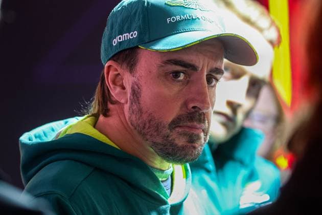 Formel 1 GP Las Vegas USA. Donnerstag, 21.11.2024 Fernando Alonso 14, Aston Martin Aramco F1 Team; Formel 1 GP Las Vegas USA. Donnerstag, 21.11.2024 Copyright: xBEAUTIFULxSPORTS Erlhofx