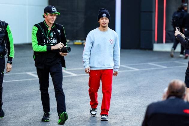 Formel 1 GP Las Vegas USA. Donnerstag, 21.11.2024 Guanyu Zhou 24, Stake F1 Team Kick Sauber; Formel 1 GP Las Vegas USA. Donnerstag, 21.11.2024 Copyright: xBEAUTIFULxSPORTS Erlhofx