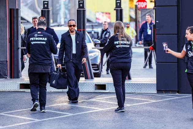 Formel 1 GP Las Vegas USA. Donnerstag, 21.11.2024 Lewis Hamilton 44, Mercedes-AMG Petronas F1 Team; Formel 1 GP Las Vegas USA. Donnerstag, 21.11.2024 Copyright: xBEAUTIFULxSPORTS Erlhofx