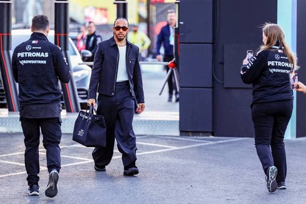 Formel 1 GP Las Vegas USA. Donnerstag, 21.11.2024 Lewis Hamilton 44, Mercedes-AMG Petronas F1 Team; Formel 1 GP Las Vegas USA. Donnerstag, 21.11.2024 Copyright: xBEAUTIFULxSPORTS Erlhofx
