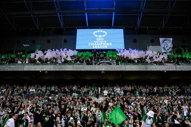 241121 Fans of Hammarby during the Women s Champions League football match between Hammarby and Manchester City on November 21, 2024 in Stockholm. Photo: Simon Hastegard BILDBYRAN kod SH SH0547 fotboll football soccer fotball uefa womens champions league hammarby manchester city dam bbeng publik Copyright: SIMONxHASTEGARD BB241121SH018
