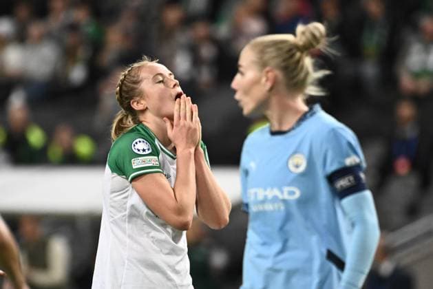 STOCKHOLM, SVERIGE 20241121 Hammarbys Julie Blakstad under torsdagens fotbollsmatch i damernas Champions League (grupp D) mellan Hammarby IF och Manchester City pa Tele2 Arena. STOCKHOLM SVERIGE x10090x
