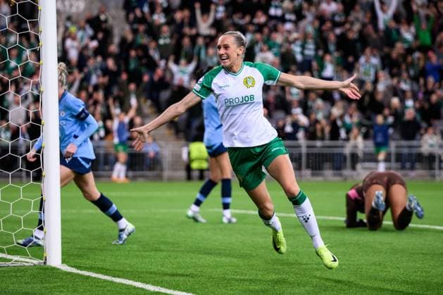 241121 Ellen Wangerheim of Hammarby celebrates after scoring the 1-1 goal during the Women s Champions League football match between Hammarby and Manchester City on November 21, 2024 in Stockholm. Photo: Simon Hastegard BILDBYRAN kod SH SH0547 fotboll football soccer fotball uefa womens champions league hammarby manchester city dam bbeng bbauto jubel Copyright: SIMONxHASTEGARD BB241121SH035