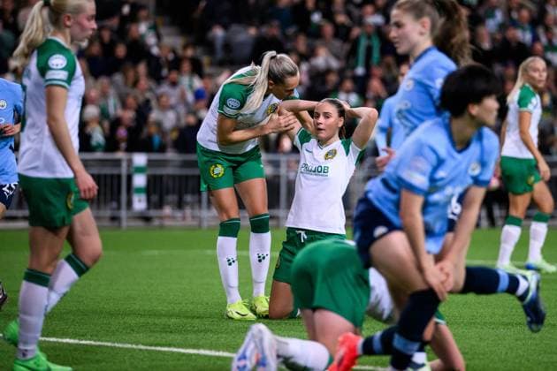 241121 Ellen Wangerheim and Smilla Vallotto of Hammarby look dejected during the Women s Champions League football match between Hammarby and Manchester City on November 21, 2024 in Stockholm. Photo: Simon Hastegard BILDBYRAN kod SH SH0547 fotboll football soccer fotball uefa womens champions league hammarby manchester city dam bbeng bbauto depp Copyright: SIMONxHASTEGARD BB241121SH038