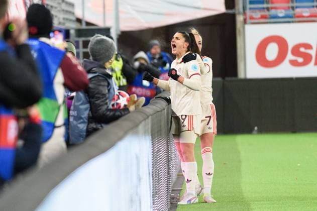 Jovana Damnjanovic (9 FC Bayern Munich) celebrates her goal in front of the travelling fans during the UEFA Womens Champions League group stage match between Valerenga and FC Bayern Munich at Intility Arena in Oslo, Norway. (Sven Beyrich SPP) Copyright: xSvenxBeyrich SPPx spp-en-SvBe-20241121-D4S_2804