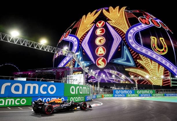 Bilder des Jahres 2024, Sport 11 November Sport Themen der Woche KW47 Sport Bilder des Tages LAS VEGAS - Max Verstappen (Red Bull Racing) during 1st free practice for the Las Vegas Grand Prix. ANP SEM VAN DER WAL xVIxANPxSportx xxANPxIVx 513983731 originalFilename: 513983731.jpg