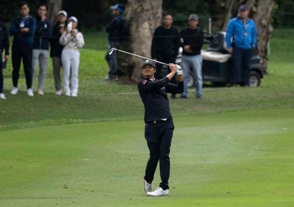 November 22, 2024, Hong Kong, Hong Kong Sar, China: Link Hong Kong Open Golf Hong Kongs Taichi Kho on the leaderboard during the 2nd round of the Asian Tour event. Hong Kong China - ZUMAr144 20241122_zap_r144_027 Copyright: xJaynexRussellx